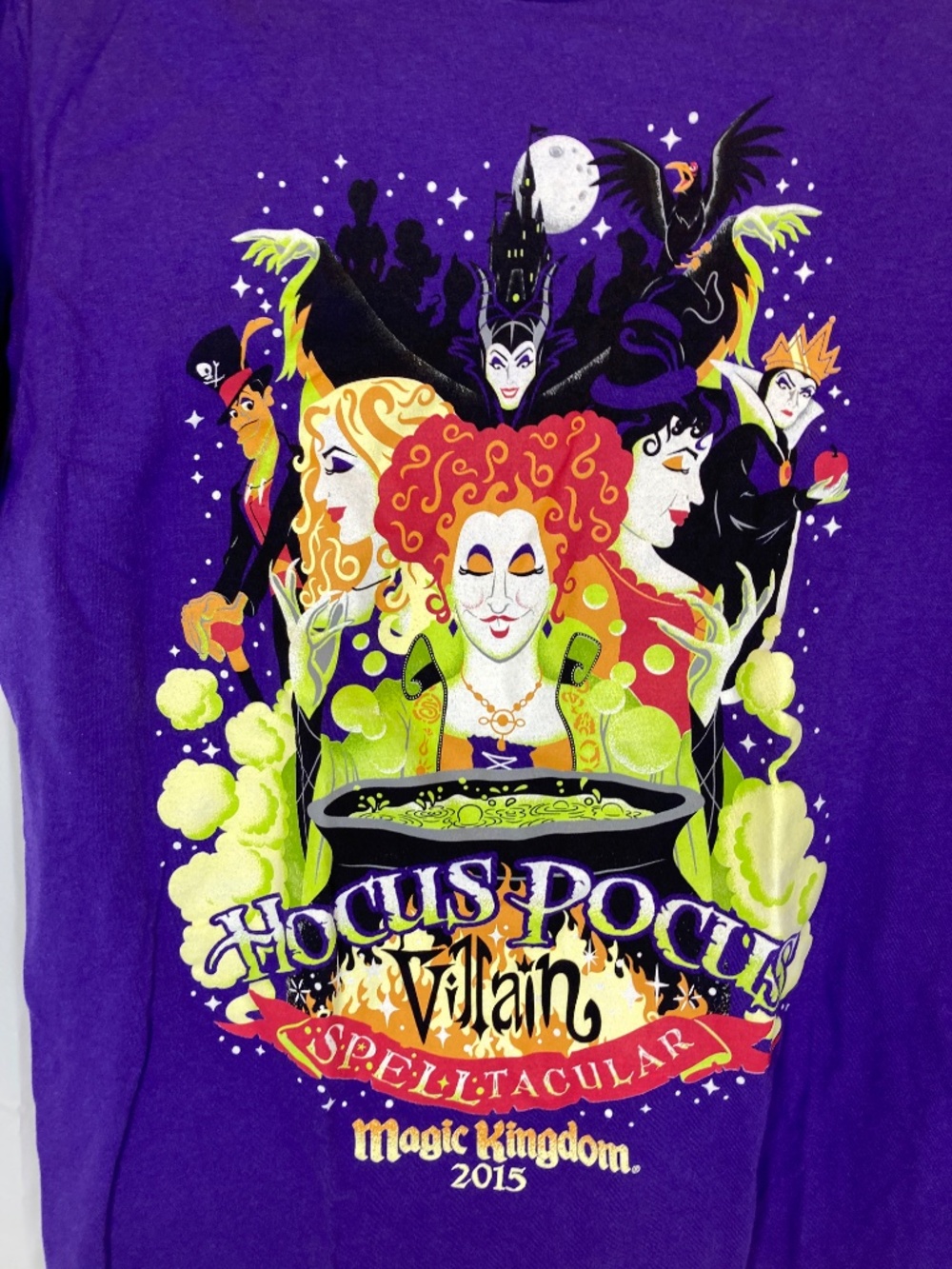 Disney Hocus Pocus Magic Kingdom Sz M Purple Short Sleeve Shirt 2015 MNSSHP - Picture 2 of 12